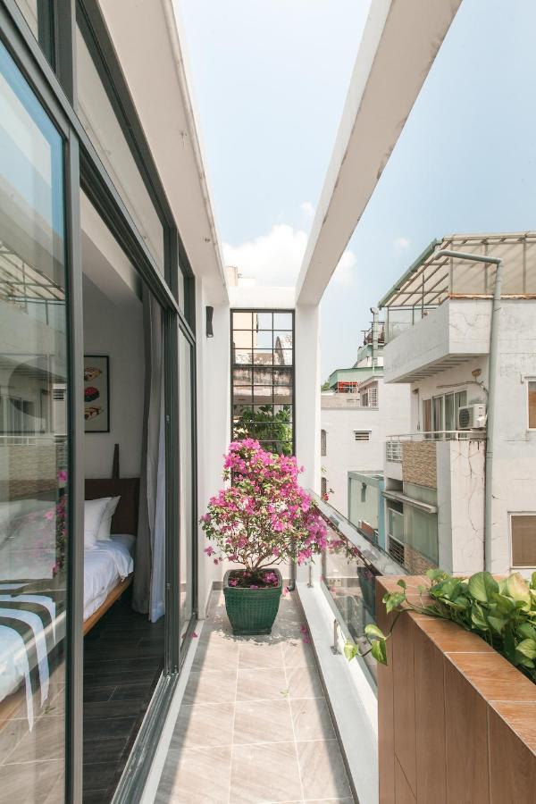 Central Studios At Ben Thanh Market By Circadian Ho-Chi-Minh-Stadt Exterior foto